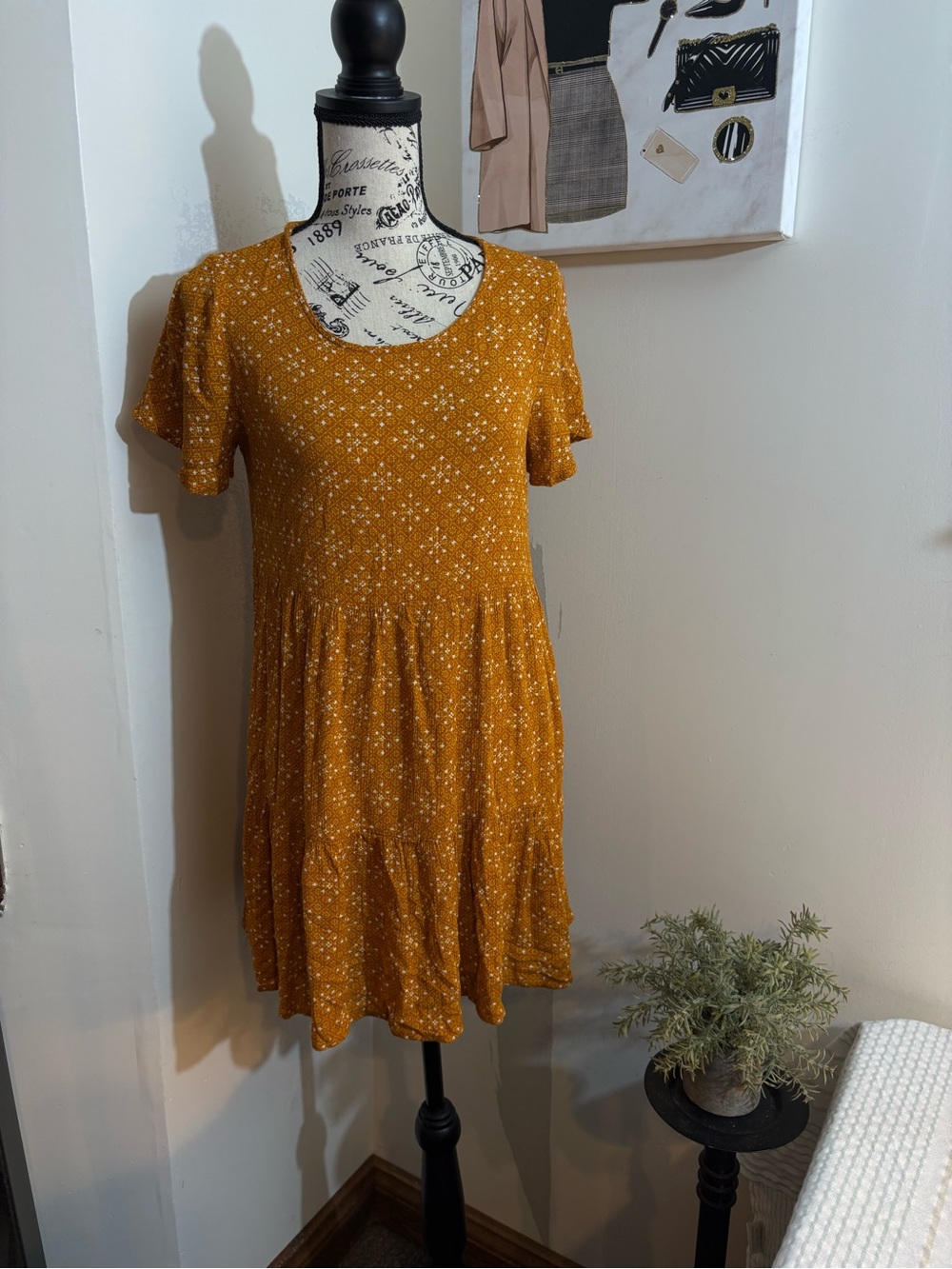 Forever 21 Mustard Floral Short Sleeve Swing Dress